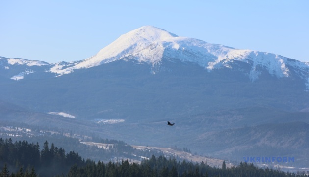 В Україні надходження з туристичного збору у 2025 році зросли до ₴359 мільйонів