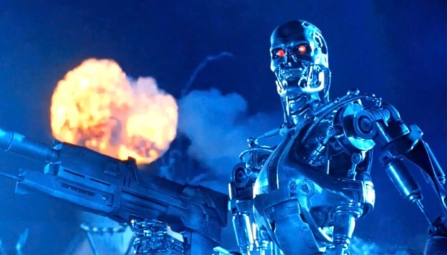 Китай про мілітаризацію штучного інтелекту: Сценарій «Термінатора» може стати реальністю