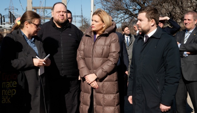 Президентка Бундестагу відвідала пошкоджений ворогом енергооб’єкт на Київщині