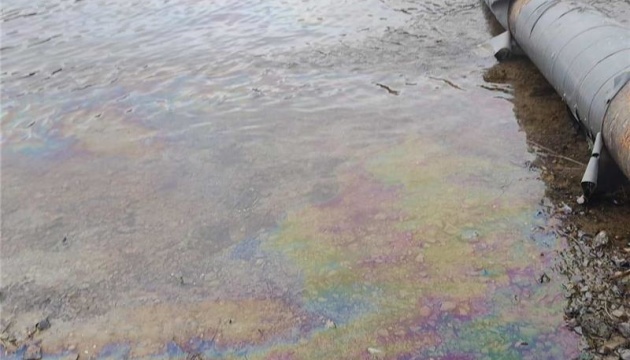Дністер забруднений після атаки РФ: технічні масла із ГЕС дійшли за течією до Молдови