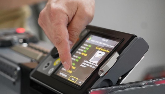 Канадські благодійники та СКУ передали силам ССО мобільні системи життєзабезпечення