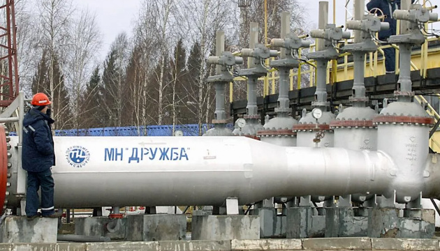 У Макрона вважають, що питання «Дружби» не має блокувати кредит ЄС для України - джерело