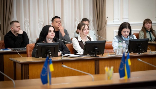 При Кабміні запрацювала Нацрада з питань молоді