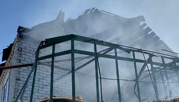 Загарбники минулої доби вбили двох жителів Донеччини і ще шістьох поранили