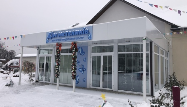 У Чернівцях стабілізували стан 13-річних близнюків, евакуйованих із Донеччини із критичною вагою по 9 кілограмів