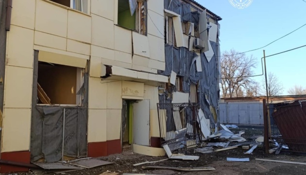 На Харківщині внаслідок обстрілів РФ загинула жінка, троє людей поранені