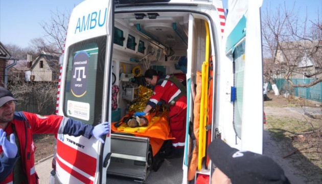 У Запоріжжі з-під завалів будинку врятували двох людей