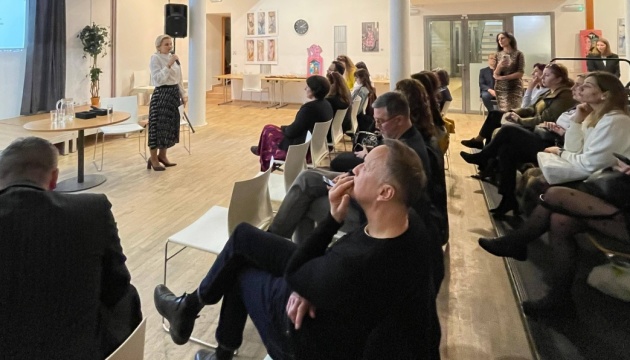 У Празі обговорили захист прав біженців і протидію антиукраїнським настроям