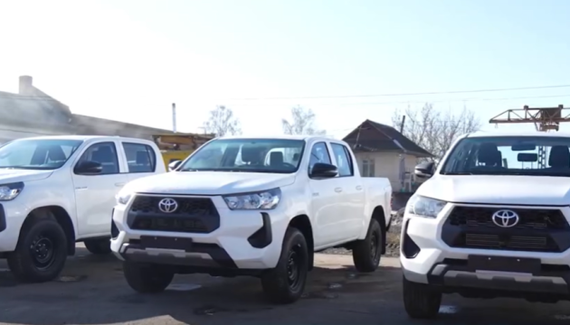 Вінниця передала на фронт 12 автомобілів та понад сотню безпілотників