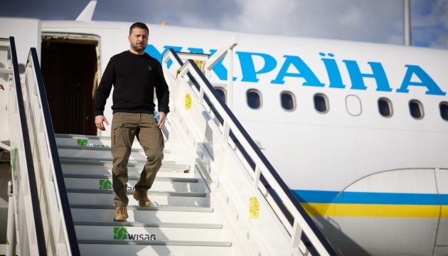 President Zelensky arrives in London