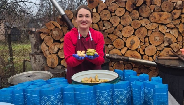 10 тисяч пакетів з їжею на «нуль»