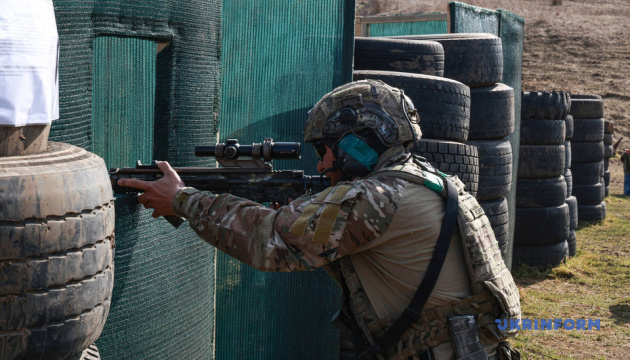 В Одесі провели стрілецький турнір у пам'ять про поліцейських, які загинули від ракетного удару два роки тому