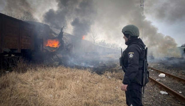 Росіяни за добу обстріляли 26 населених пунктів на Сумщині, двоє поранених