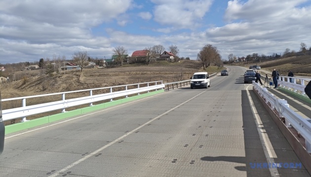 Японське агентство JICA передало Тернопільщині модульні конструкції для мостів
