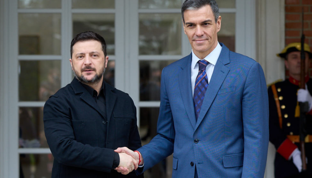 Зеленський в Іспанії | ГУР знищили «Валдай» та катери | Удари по Бейруту | Флешмоб для Ліни Костенко