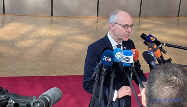 Питання з блокуванням допомоги Україні має бути вирішене найближчим часом - прем’єр Люксембургу