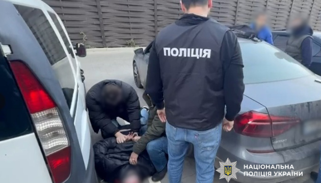 В Одесі затримали посадовця ТЦК, який за ₴300 тисяч обіцяв перевести штурмовика в тил