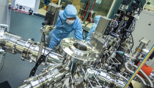 ШІ-революція в Міноборони України, дрони з необмежним часом польоту та 4D-зір для роботів