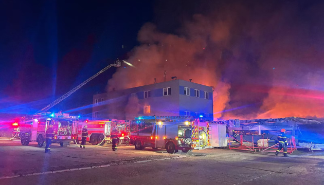 Підпал збройової компанії у Чехії: поліція затримала трьох підозрюваних