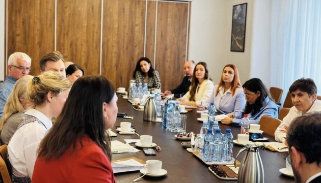 Ambassador discusses new stay conditions with Ukrainian community in Poland