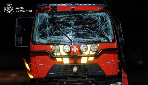 У Сумах росіяни завдали повторного удару по рятувальниках