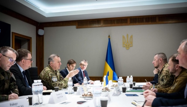 В ОП обговорили з представниками командування НАТО залучення до навчань українських військових