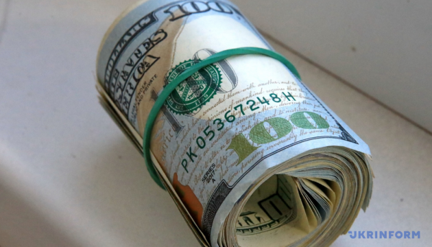 Russians withdraw bank funds out of fear of losing savings – Intelligence