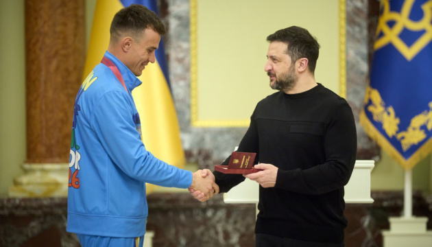Зеленський відзначив нагородами чемпіонів і призерів XIV зимових Паралімпійських ігор