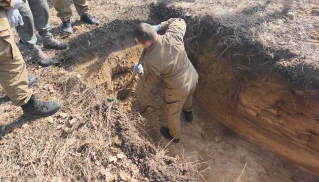 На Рівненщині почалися пошукові роботи на місці ймовірного поховання українців і поляків