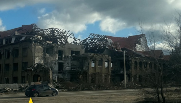 Російські військові масово перекидають паливозаправники на базу в Луганську - партизани