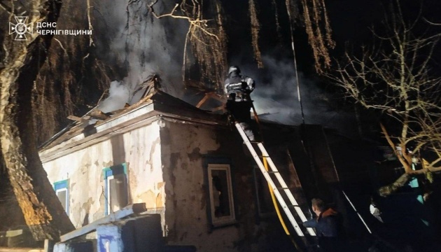 Військові РФ за добу понад 20 разів обстріляли Чернігівщину, є пошкодження