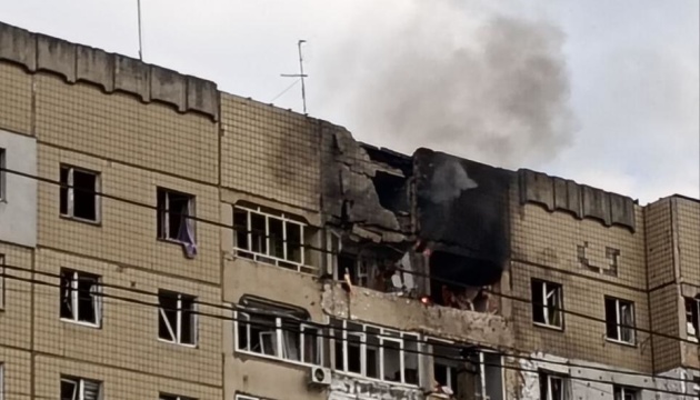 Росіяни ударили безпілотником по житловому будинку у Львові