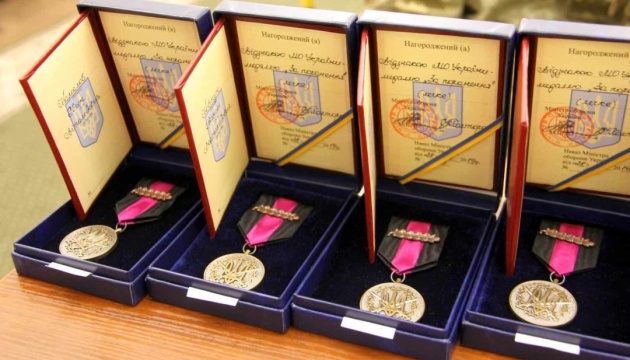 У Міноборони роз’яснили, хто може отримати медаль «За поранення»