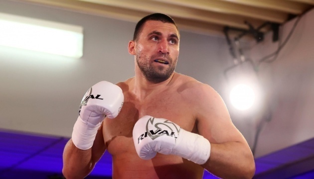 У четвер українець Вихрист проведе бій з польським боксером Вахом