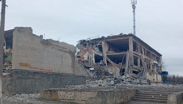 Військові РФ понад 1800 разів за добу били по Донеччині, є поранений