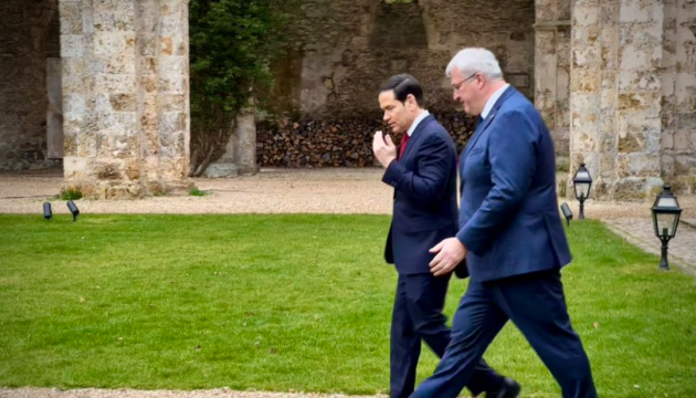 Сибіга і Рубіо у Франції обговорили мирний процес