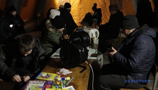 UNICEF: Niños ucranianos sobreviven al invierno más duro en años de guerra a gran escala