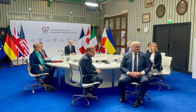 Сибіга: Україна не послаблюватиме тиск на Росію, країни G7 мають діяти так само