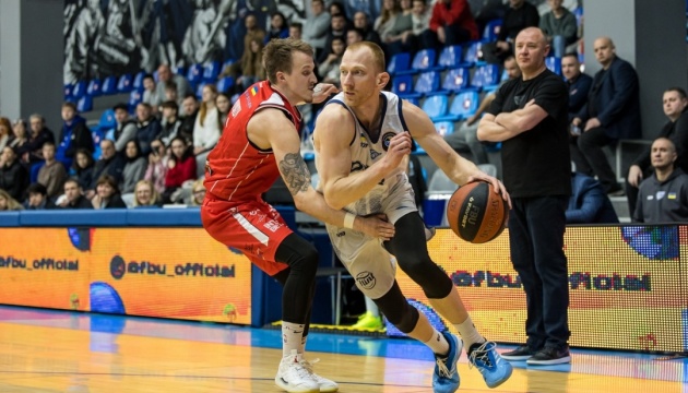 Баскетбол. «Дніпро» у Суперлізі розгромив «Рівне», поразки «Запоріжжя» та «Старого Луцька»