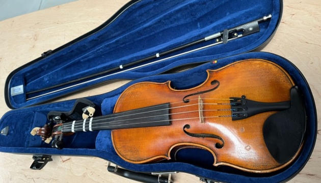 З України намагалися незаконно вивезти скрипку XVIII століття