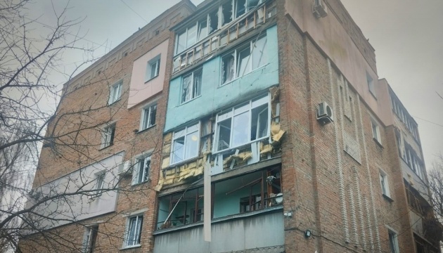 Загарбники минулої доби вдарили по 25 населених пунктах Сумщини, троє постраждалих