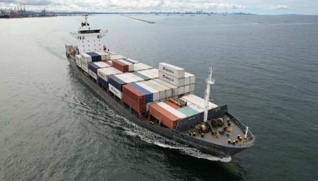 Le renseignement ukrainien publie la liste de 51 navires transportant du pétrole russe et du grain volé