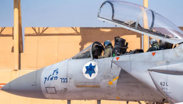 Israel drop more than 80 bombs on Iranian weapons factories
