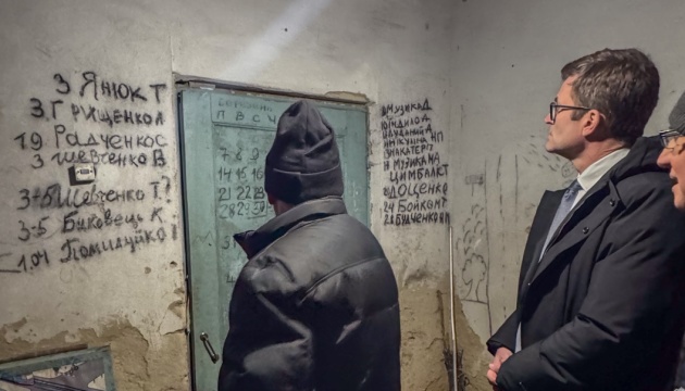 Посол Німеччини вшанував жертв російської окупації у Ягідному