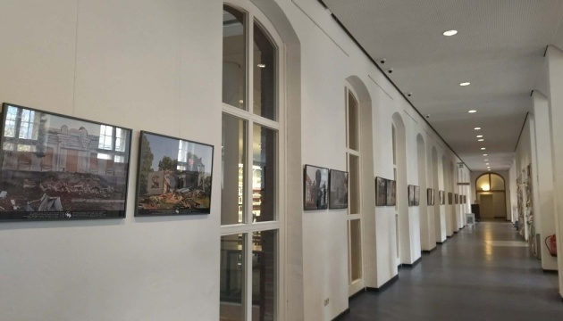 У Франкфурті відбулася фотовиставка про Україну «Війна руйнує пам'ятки»