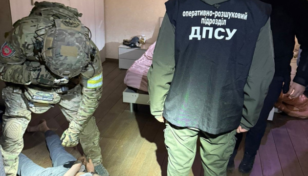 На Буковині викрили угруповання, яке переправляло військовозобов'язаних через кордон за €10 тисяч