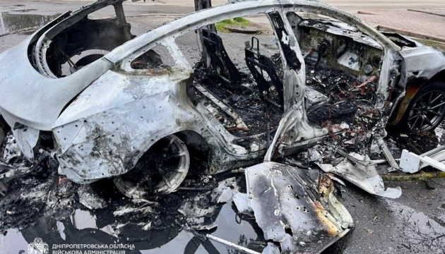 Росіяни вдарили дроном по Нікополю: 11 поранених, серед них дитина