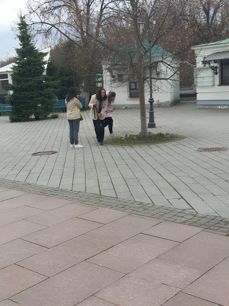 Краса весни