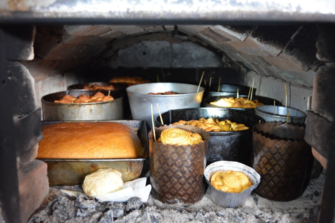 Паски в традиційній гуцульській печі