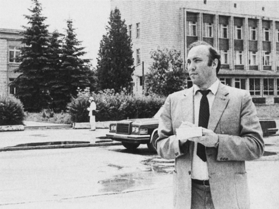 Віктор Чамара під час відрядження в зону